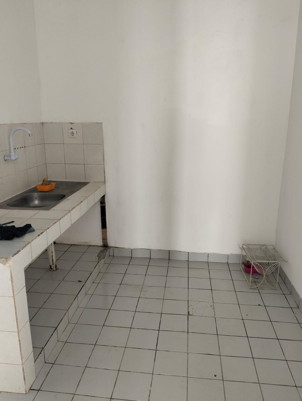 Rumah Disewakan di Taman Beverly Lippo Cikarang